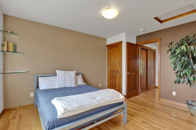 1827 W Bridge Ave, Spokane, WA 99201