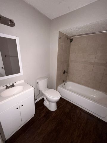 1206 Brook Hill Lane, Arlington, TX 76014