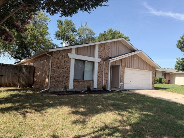 1206 Brook Hill Lane, Arlington, TX 76014