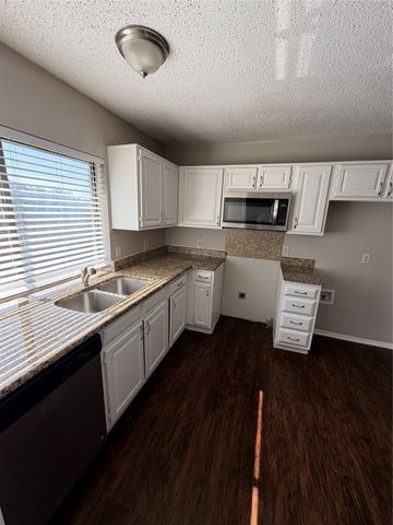 1206 Brook Hill Lane, Arlington, TX 76014