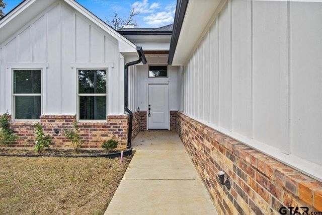 13375 Dustin Road, Troup, TX 75789