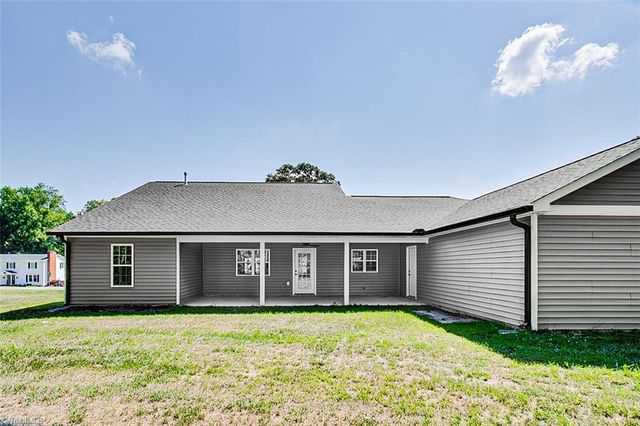 4800 Edinborough Road, Greensboro, NC 27406