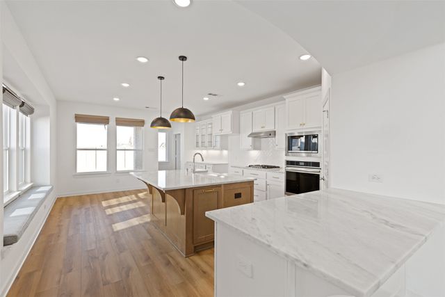 1825 Pelham Drive, Aubrey, TX 76227