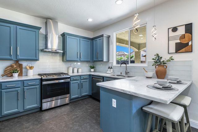 6847 E Townsend Avenue, Fresno, CA 93727