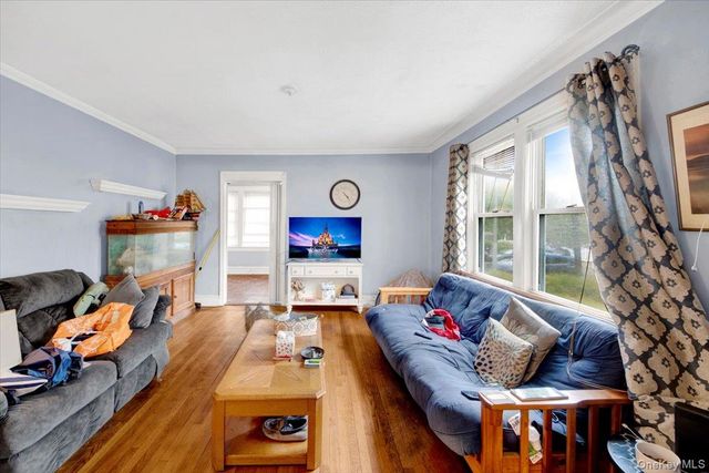 2849 E 195th Street, Bronx, NY 10461