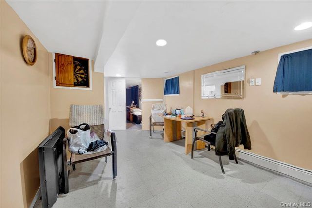 2849 E 195th Street, Bronx, NY 10461