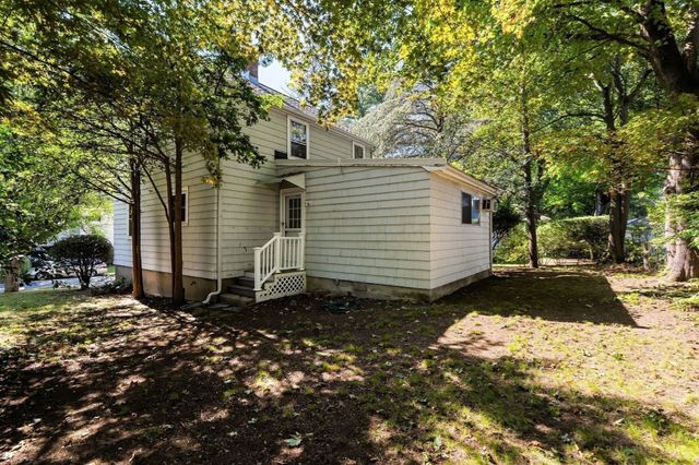 51 Iroquois Road, Arlington, MA 02476