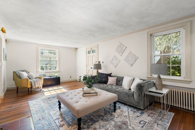 51 Iroquois Road, Arlington, MA 02476