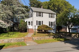 51 Iroquois Road, Arlington, MA 02476