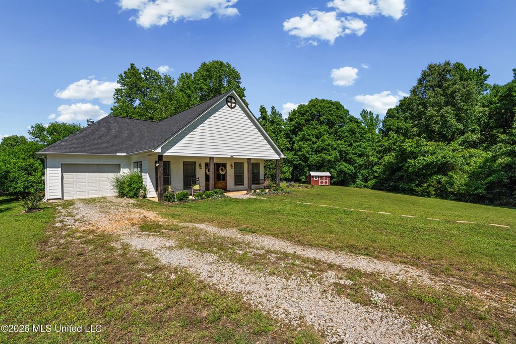 227 Christian College Road, Senatobia, MS 38668 — photo 3