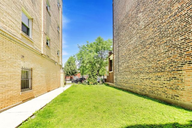 2809 W Washington Boulevard 201, Chicago, IL 60612