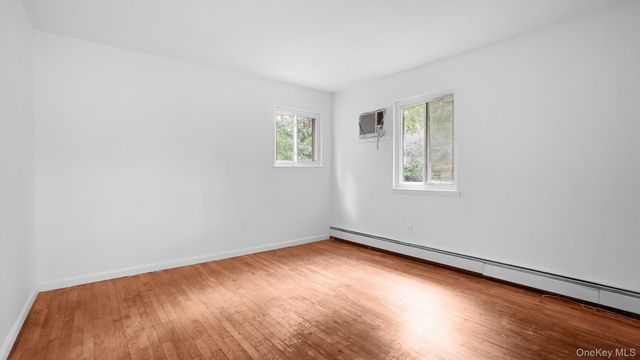 465 Clift Street, Central Islip, NY 11722