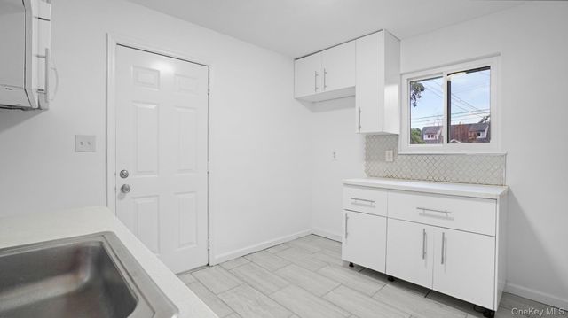465 Clift Street, Central Islip, NY 11722