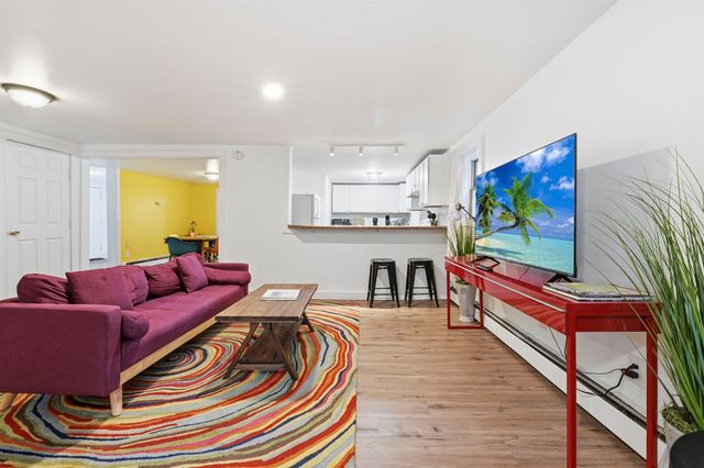 446 Colchester Avenue, Burlington, VT 05401