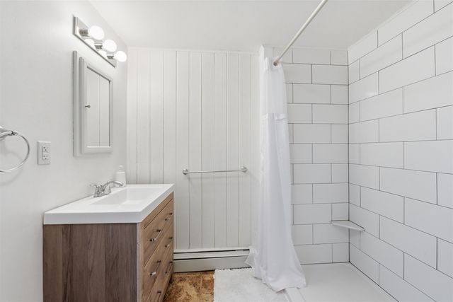 446 Colchester Avenue, Burlington, VT 05401