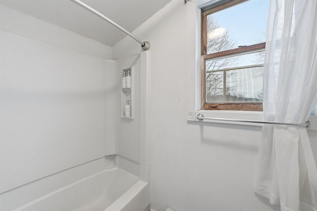 446 Colchester Avenue, Burlington, VT 05401