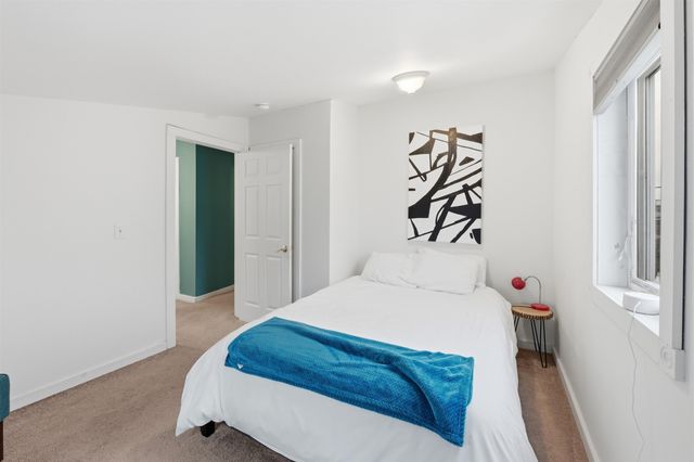 446 Colchester Avenue, Burlington, VT 05401