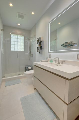 19211 N Creekshore Court, Boca Raton, FL 33498