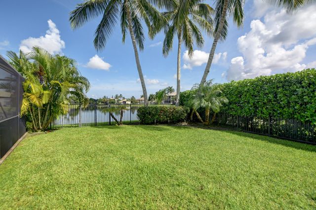 19211 N Creekshore Court, Boca Raton, FL 33498