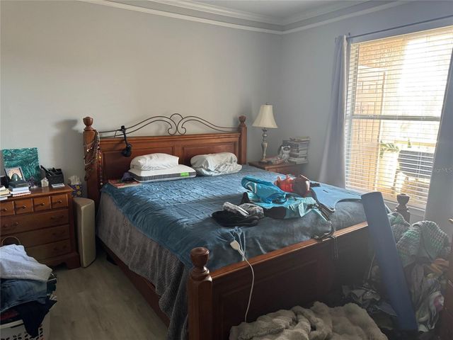 17965 VILLA CREEK DRIVE, Tampa, FL 33647