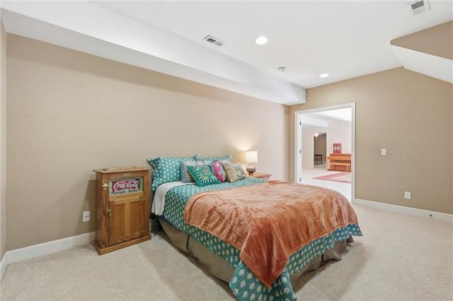 1140 Waverly Drive, Lawrence, KS 66049