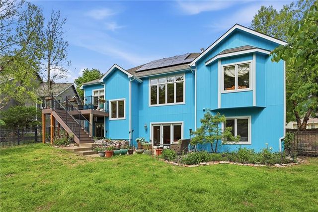 1140 Waverly Drive, Lawrence, KS 66049