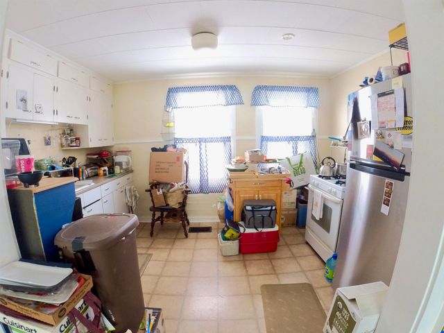 177 Lake Road, Newport City, VT 05855