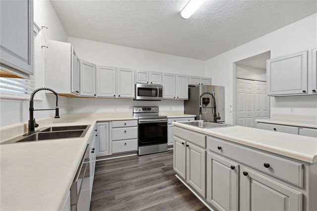 1348 SW 245TH WAY, Newberry, FL 32669