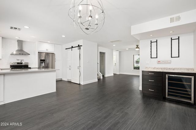6063 N GRANITE REEF Road, Scottsdale, AZ 85250