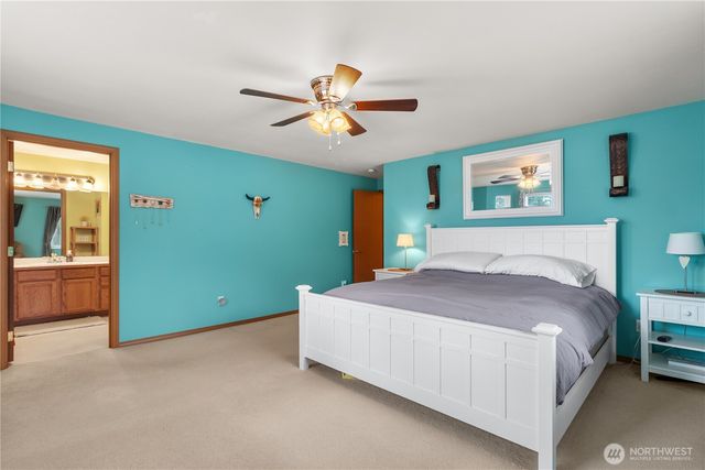 1311 E Island Lake Drive, Shelton, WA 98584