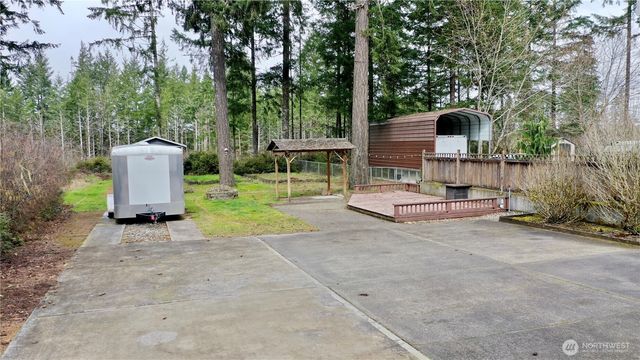 1311 E Island Lake Drive, Shelton, WA 98584