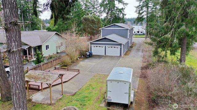 1311 E Island Lake Drive, Shelton, WA 98584
