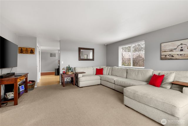 1311 E Island Lake Drive, Shelton, WA 98584