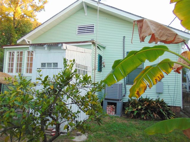 3420 Avenue R Avenue, Galveston, TX 77550