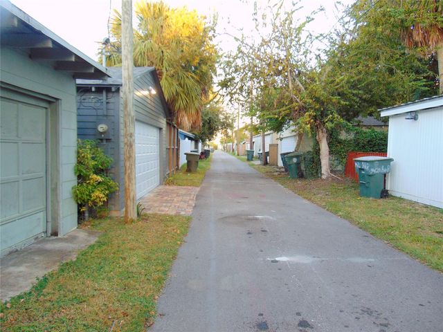 3420 Avenue R Avenue, Galveston, TX 77550