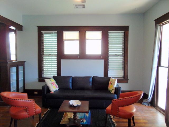 3420 Avenue R Avenue, Galveston, TX 77550