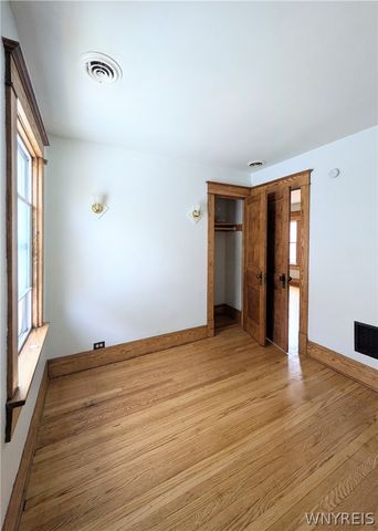 47 Bridgeman Street Upper, Buffalo, NY 14207