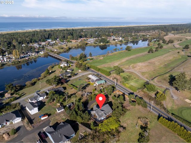 33340 SUNSET BEACH Ln, Warrenton, OR 97146