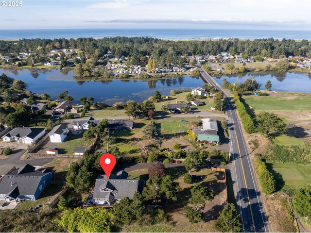 33340 SUNSET BEACH Ln, Warrenton, OR 97146