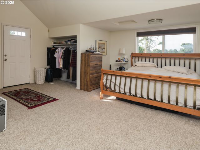 33340 SUNSET BEACH Ln, Warrenton, OR 97146