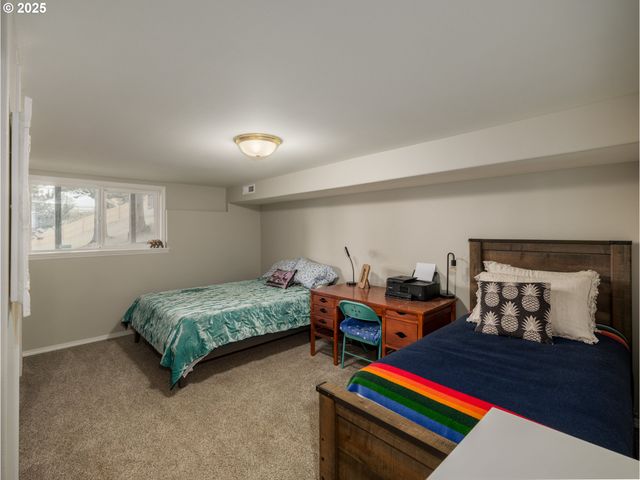 33340 SUNSET BEACH Ln, Warrenton, OR 97146