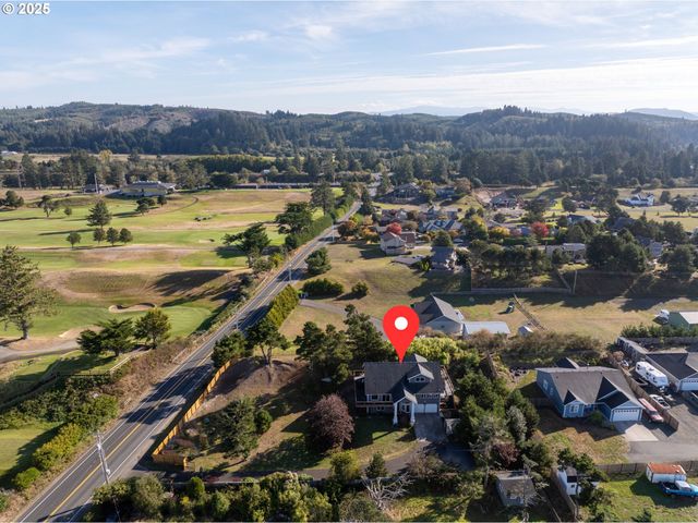 33340 SUNSET BEACH Ln, Warrenton, OR 97146