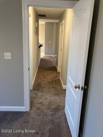 6010 Wooded Creek Dr 102, Louisville, KY 40291