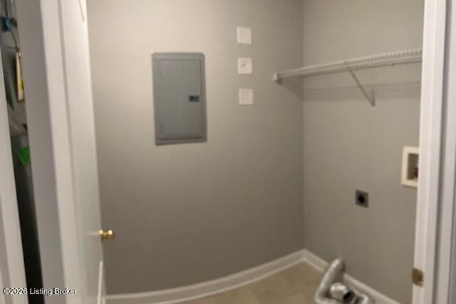 6010 Wooded Creek Dr 102, Louisville, KY 40291
