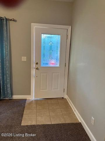 6010 Wooded Creek Dr 102, Louisville, KY 40291