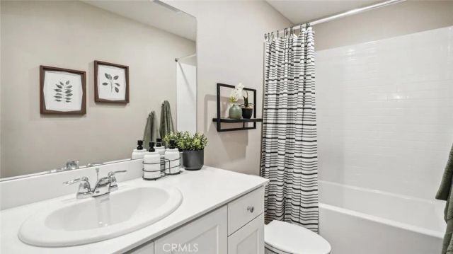 31196 Maple Bark Drive, Winchester, CA 92596