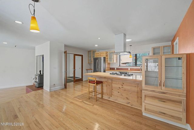 329 River Road, Dayton, NV 89403