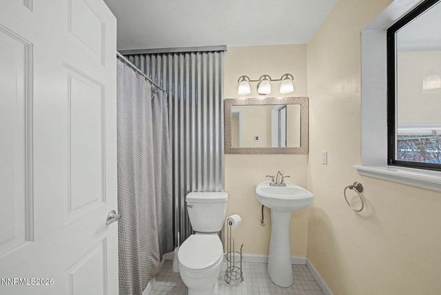 329 River Road, Dayton, NV 89403