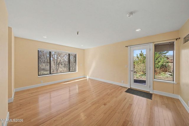 329 River Road, Dayton, NV 89403