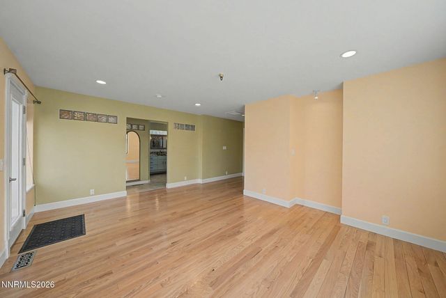 329 River Road, Dayton, NV 89403